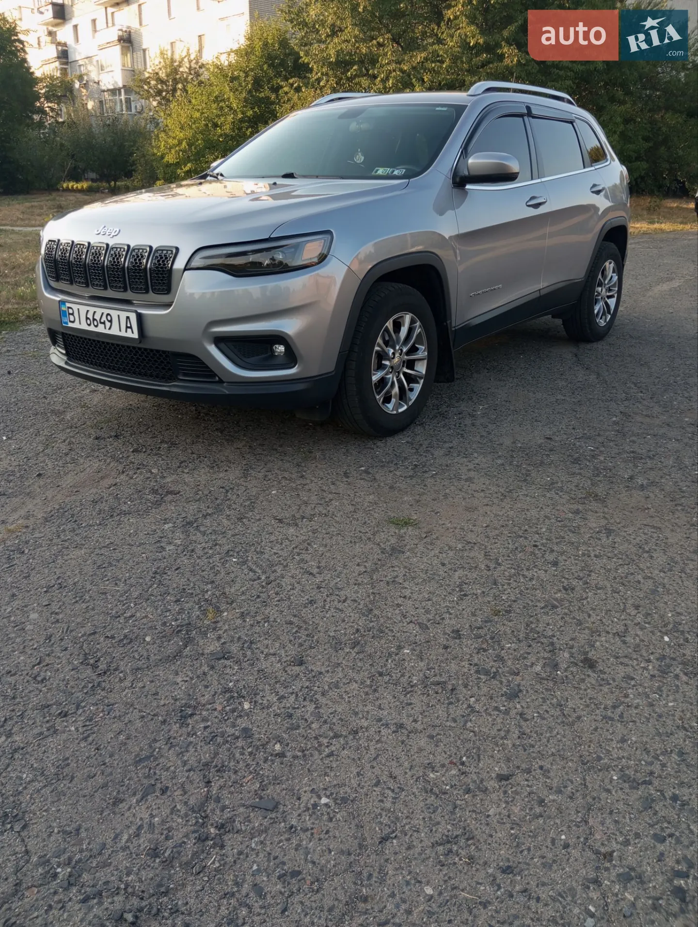2018 Jeep Cherokee - мініатюра 3