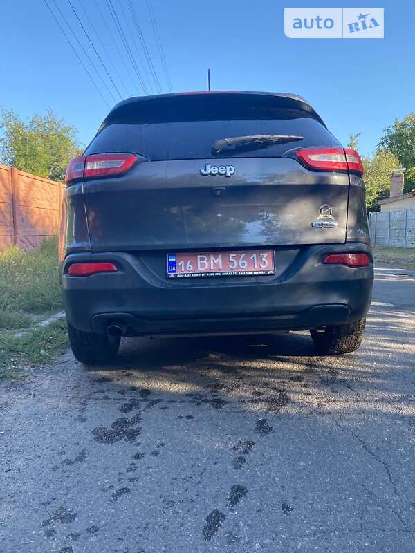 Внедорожник / Кроссовер Jeep Cherokee 2015 в Смеле фото 5 Внедорожник / Кроссовер Jeep Cherokee 2015 в Смеле