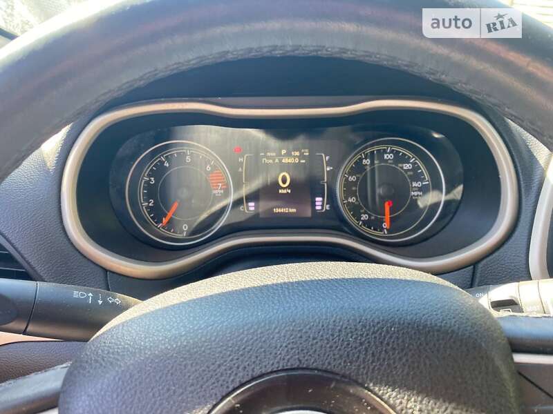 Внедорожник / Кроссовер Jeep Cherokee 2015 в Смеле фото 21 Внедорожник / Кроссовер Jeep Cherokee 2015 в Смеле
