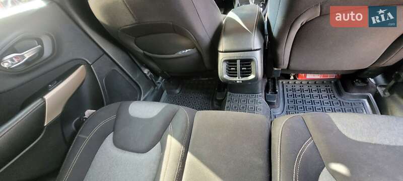 Позашляховик / Кросовер Jeep Cherokee 2017 в Херсоні