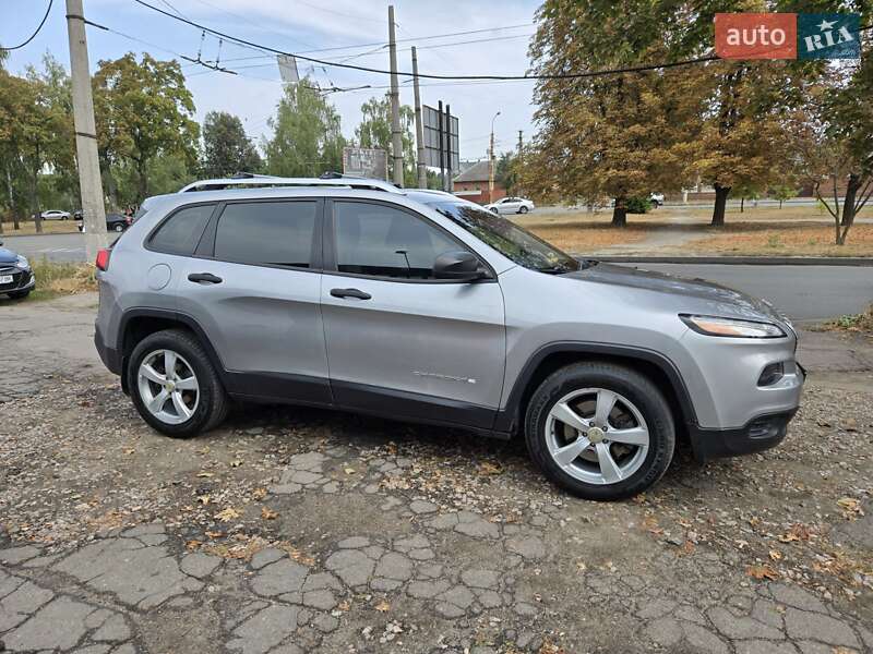Позашляховик / Кросовер Jeep Cherokee 2013 в Сумах фото 3 Позашляховик / Кросовер Jeep Cherokee 2013 в Сумах