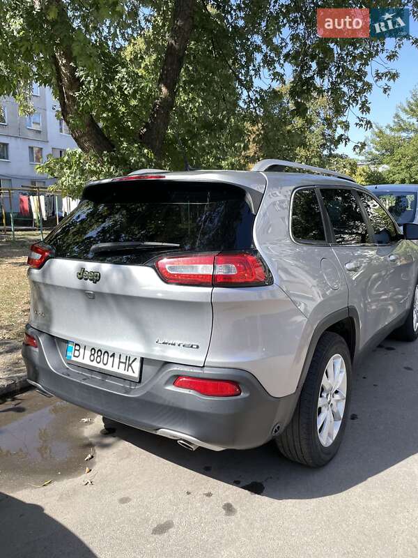 Внедорожник / Кроссовер Jeep Cherokee 2014 в Горишних Плавнях