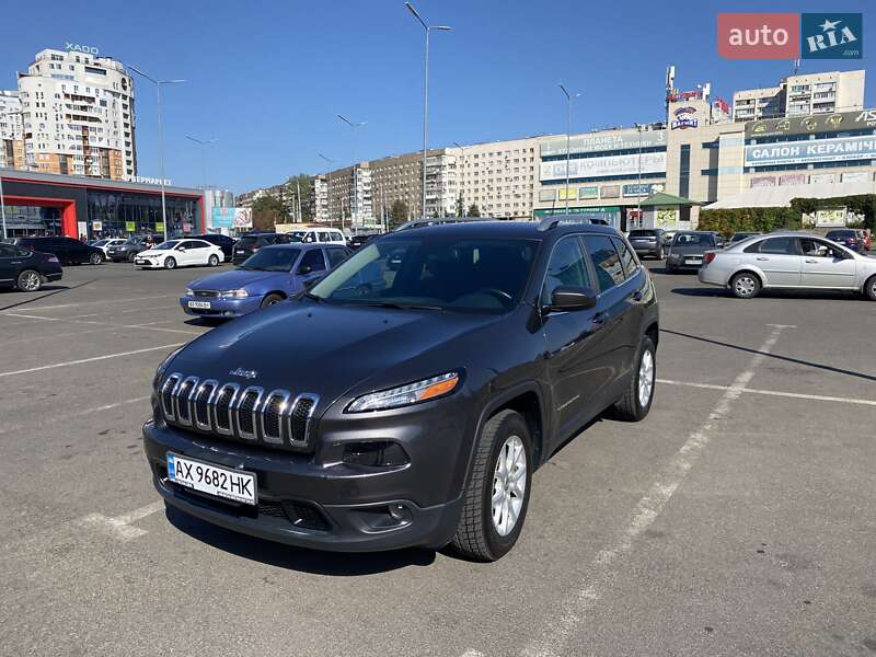 Внедорожник / Кроссовер Jeep Cherokee 2017 в Харькове