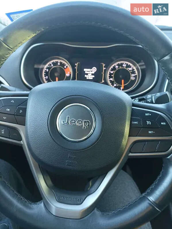 Позашляховик / Кросовер Jeep Cherokee 2018 в Львові