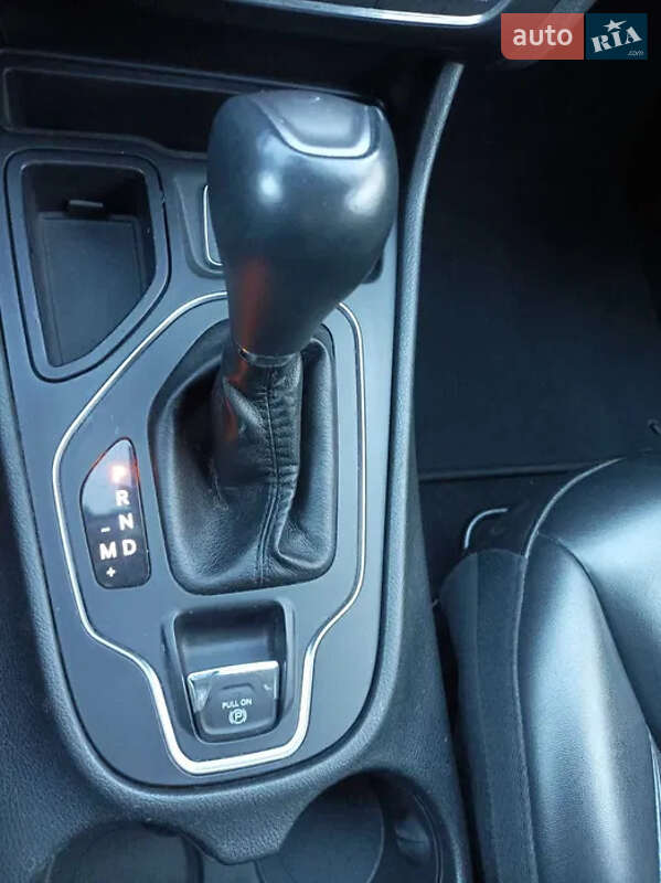 Позашляховик / Кросовер Jeep Cherokee 2018 в Львові