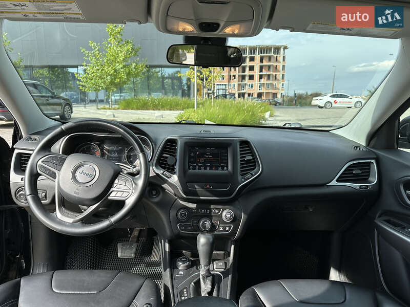 Внедорожник / Кроссовер Jeep Cherokee 2018 в Ровно