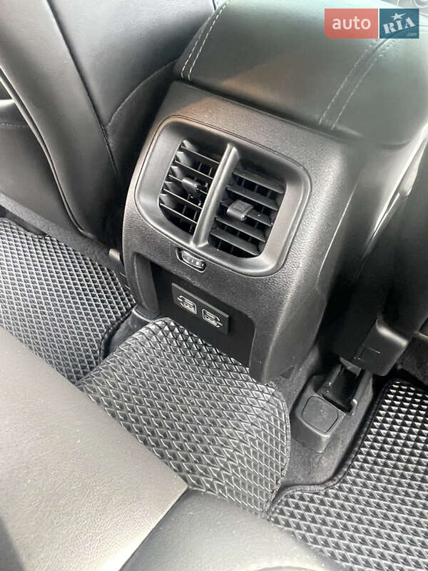 Внедорожник / Кроссовер Jeep Cherokee 2020 в Днепре