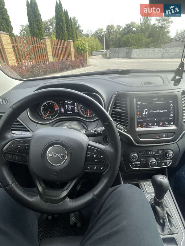 Внедорожник / Кроссовер Jeep Cherokee 2020 в Днепре