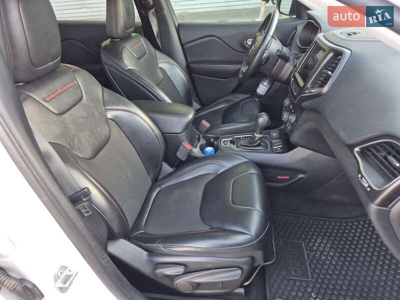 Позашляховик / Кросовер Jeep Cherokee 2018 в Полтаві