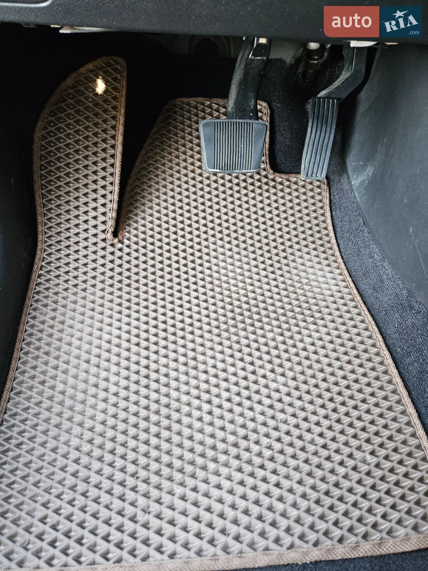 2018 Jeep Cherokee - мініатюра 11