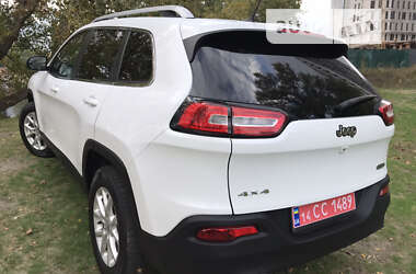 Внедорожник / Кроссовер Jeep Cherokee 2015 в 