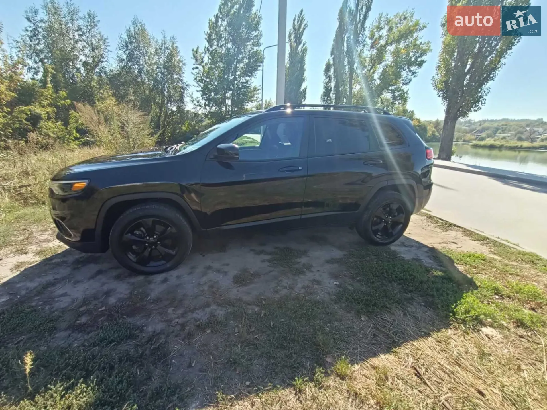 2019 Jeep Cherokee - мініатюра 4