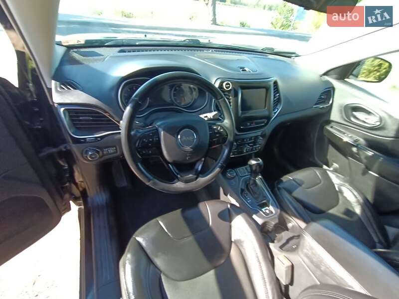 Внедорожник / Кроссовер Jeep Cherokee 2019 в Василькове фото 18 Внедорожник / Кроссовер Jeep Cherokee 2019 в Василькове