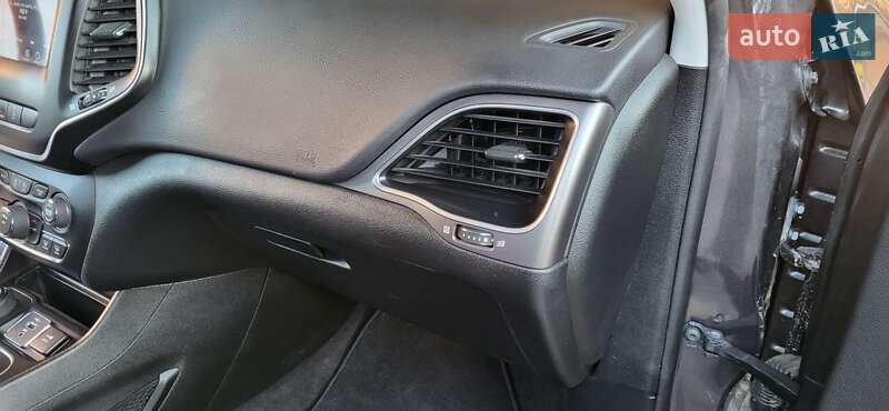 Позашляховик / Кросовер Jeep Cherokee 2021 в Києві