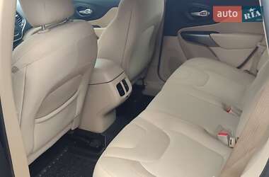 Внедорожник / Кроссовер Jeep Cherokee 2018 в 