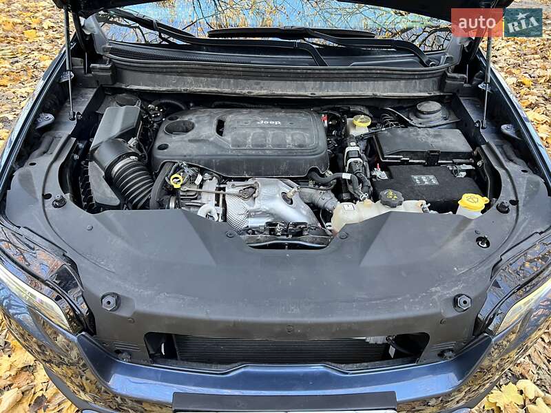 Позашляховик / Кросовер Jeep Cherokee 2020 в Хмельницькому фото 6 Позашляховик / Кросовер Jeep Cherokee 2020 в Хмельницькому