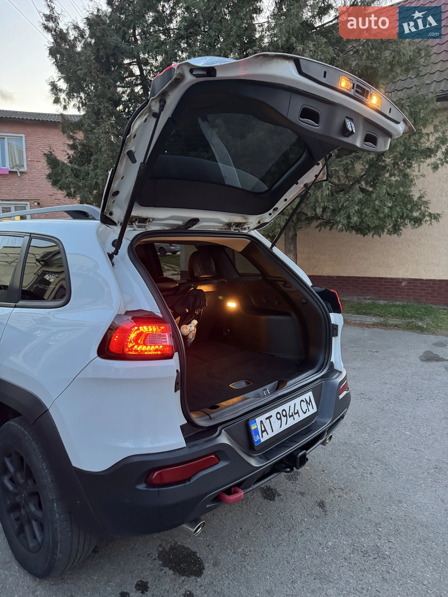 2014 Jeep Cherokee - мініатюра 6