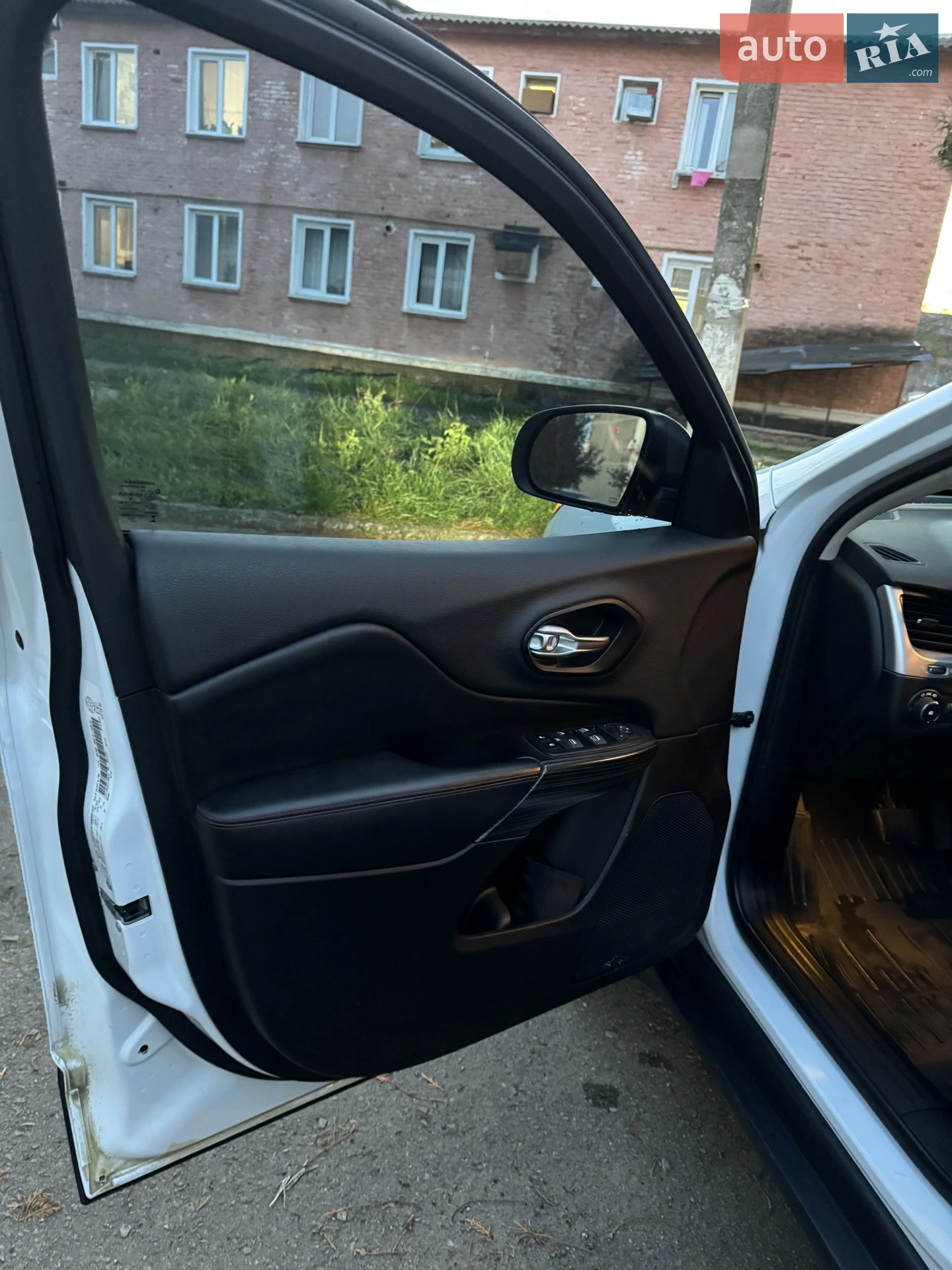 2014 Jeep Cherokee - мініатюра 17