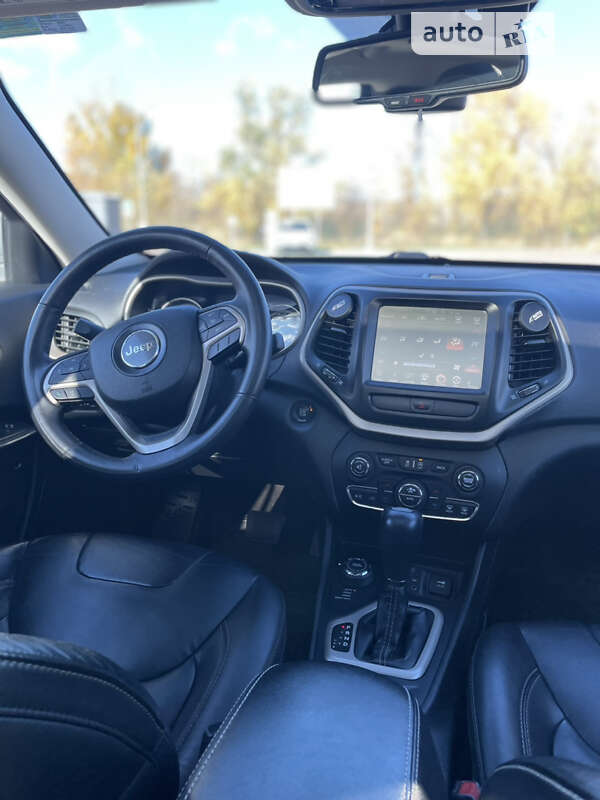 Внедорожник / Кроссовер Jeep Cherokee 2015 в Киеве фото 13 Внедорожник / Кроссовер Jeep Cherokee 2015 в Киеве