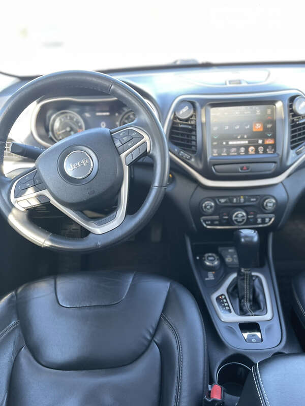 Внедорожник / Кроссовер Jeep Cherokee 2015 в Киеве фото 14 Внедорожник / Кроссовер Jeep Cherokee 2015 в Киеве