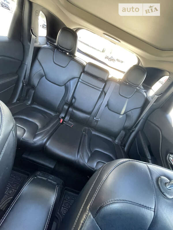 Внедорожник / Кроссовер Jeep Cherokee 2015 в Киеве фото 33 Внедорожник / Кроссовер Jeep Cherokee 2015 в Киеве