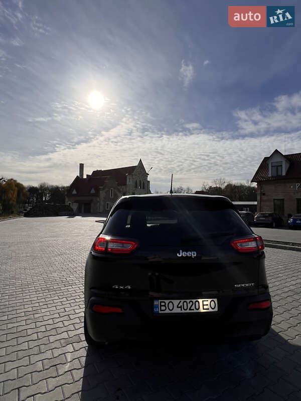 Внедорожник / Кроссовер Jeep Cherokee 2014 в Тернополе фото 13 Внедорожник / Кроссовер Jeep Cherokee 2014 в Тернополе