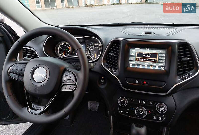Позашляховик / Кросовер Jeep Cherokee 2019 в Києві