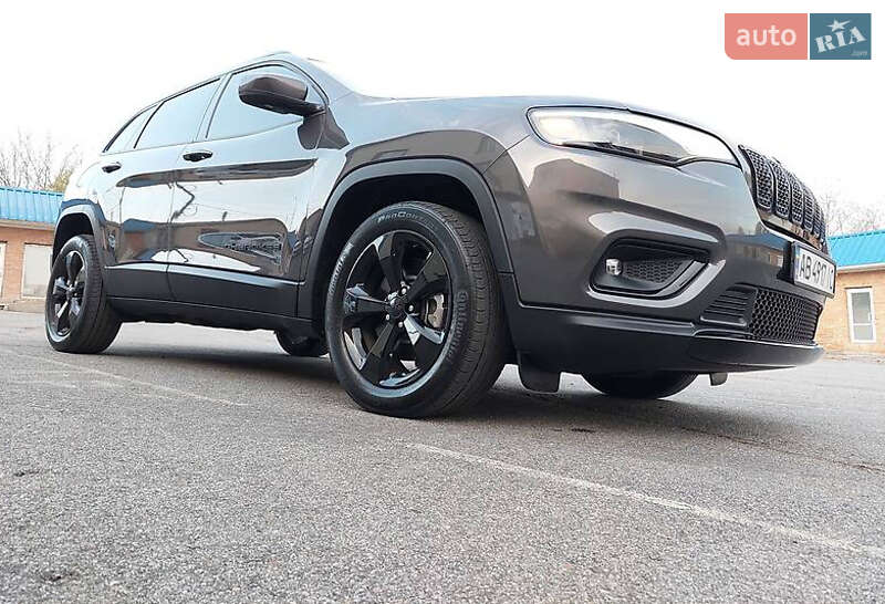 Позашляховик / Кросовер Jeep Cherokee 2019 в Києві