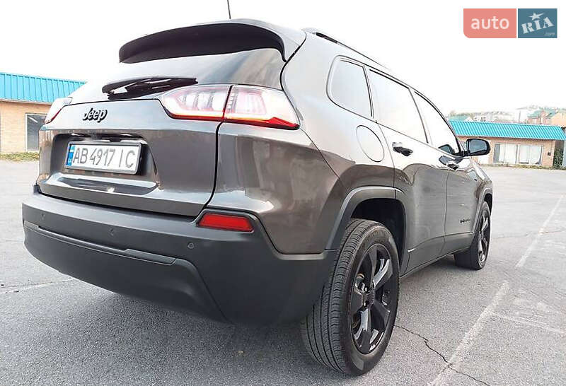 Позашляховик / Кросовер Jeep Cherokee 2019 в Києві