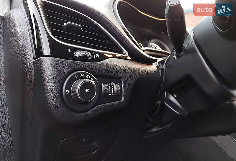 Позашляховик / Кросовер Jeep Cherokee 2019 в Києві