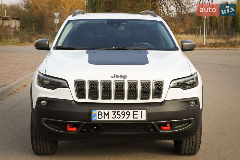 Позашляховик / Кросовер Jeep Cherokee 2021 в 