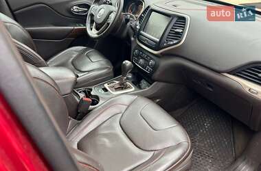Внедорожник / Кроссовер Jeep Cherokee 2015 в 