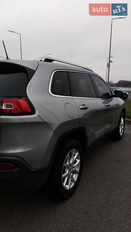 Позашляховик / Кросовер Jeep Cherokee 2015 в Вінниці