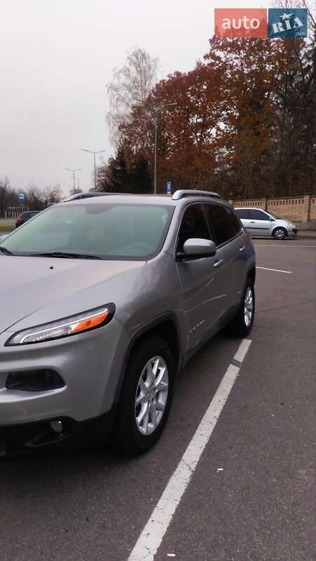 Позашляховик / Кросовер Jeep Cherokee 2015 в Вінниці