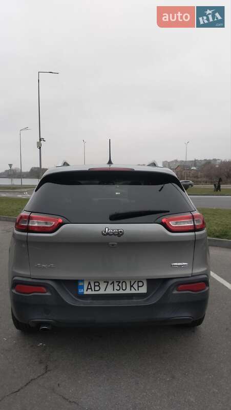 Позашляховик / Кросовер Jeep Cherokee 2015 в Вінниці