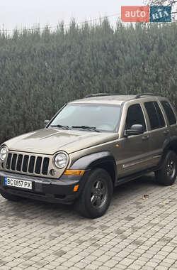 Позашляховик / Кросовер Jeep Cherokee 2006 в Львові