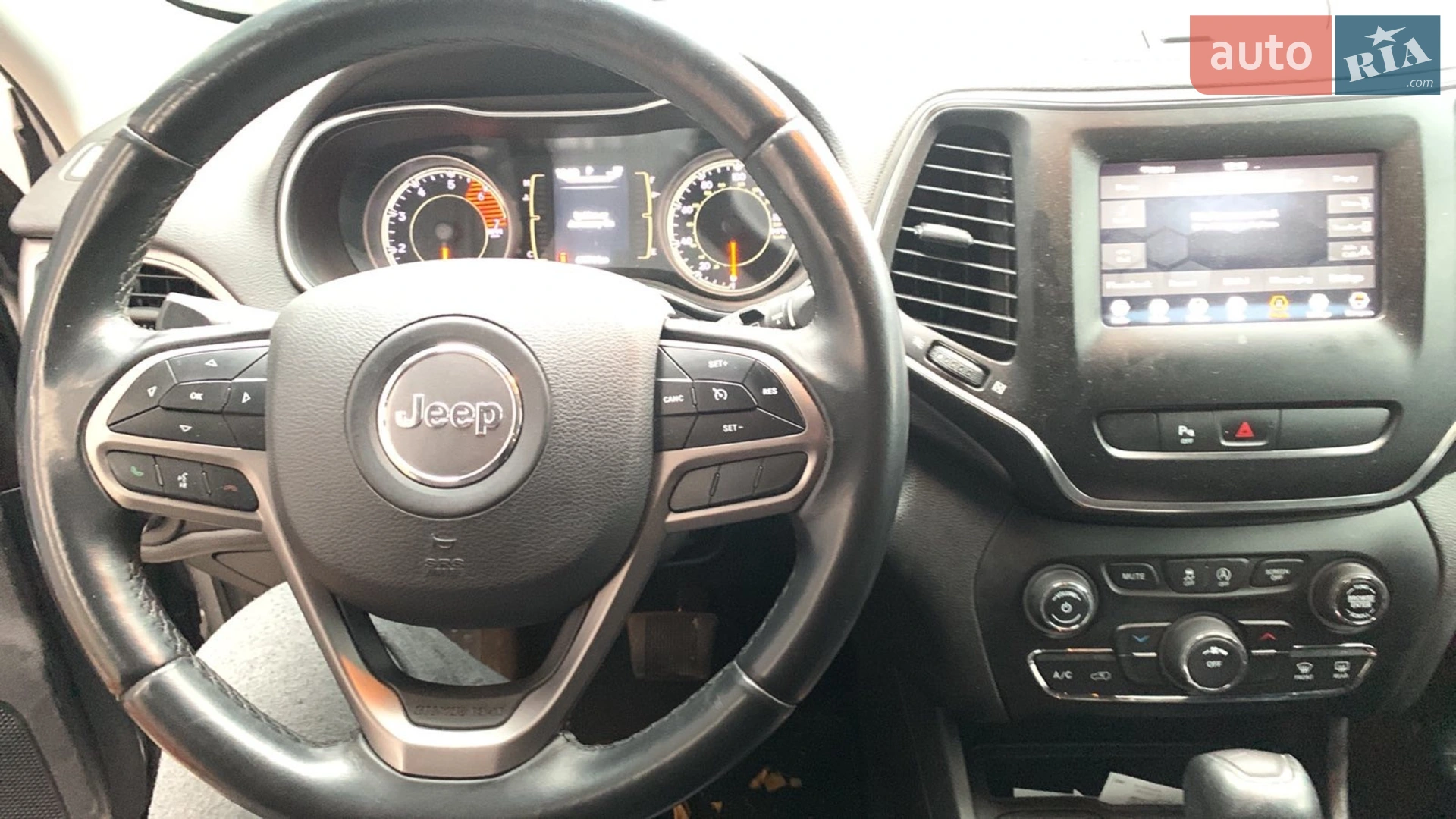2019 Jeep Cherokee - мініатюра 3