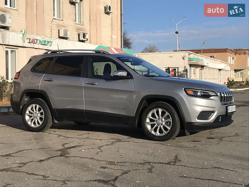 Позашляховик / Кросовер Jeep Cherokee 2019 в Києві
