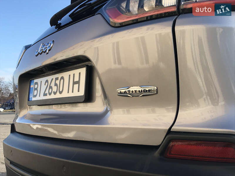 Позашляховик / Кросовер Jeep Cherokee 2019 в Києві