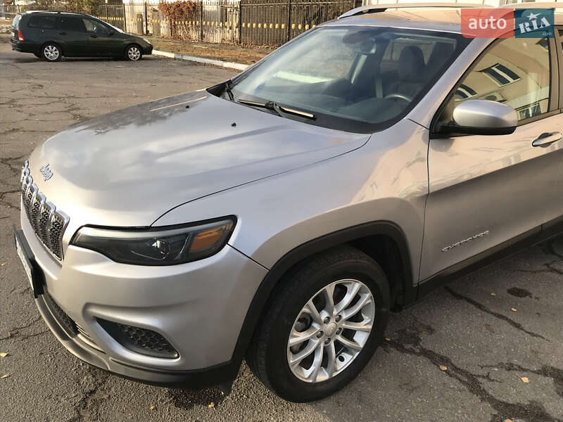 Позашляховик / Кросовер Jeep Cherokee 2019 в Києві