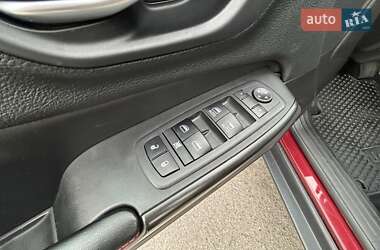 Внедорожник / Кроссовер Jeep Cherokee 2019 в 