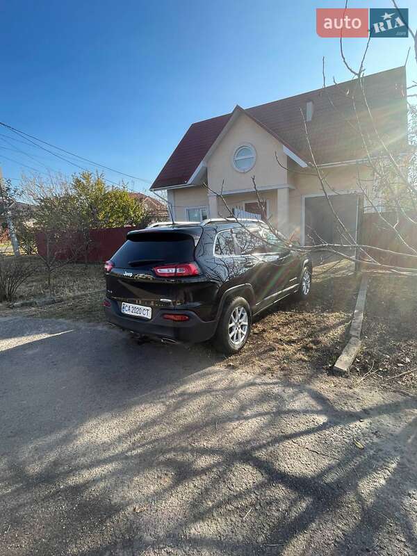 Внедорожник / Кроссовер Jeep Cherokee 2016 в Черкассах фото 4 Внедорожник / Кроссовер Jeep Cherokee 2016 в Черкассах