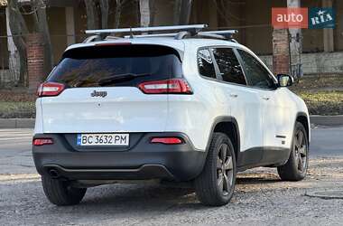 Внедорожник / Кроссовер Jeep Cherokee 2016 в Львове