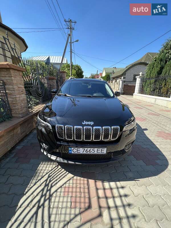 Внедорожник / Кроссовер Jeep Cherokee 2018 в Черновцах