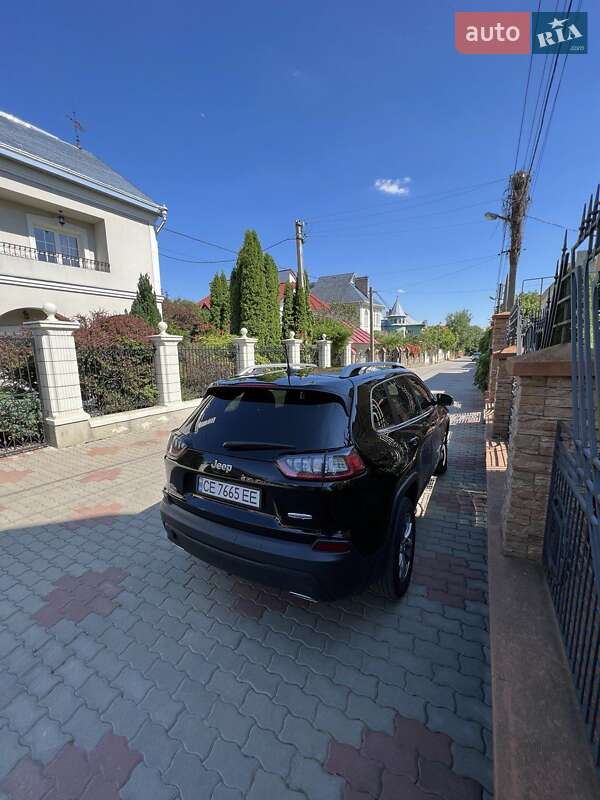 Внедорожник / Кроссовер Jeep Cherokee 2018 в Черновцах