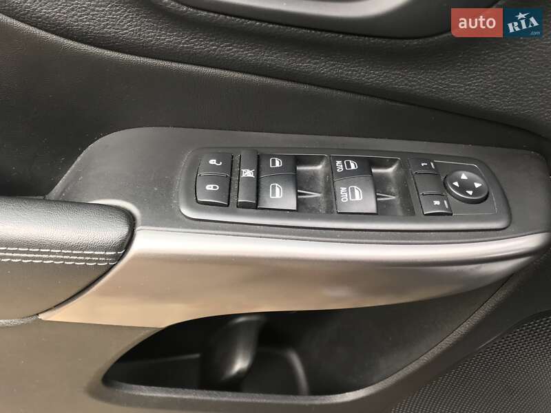 Внедорожник / Кроссовер Jeep Cherokee 2018 в Львове фото 15 Внедорожник / Кроссовер Jeep Cherokee 2018 в Львове