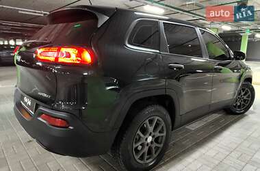 Позашляховик / Кросовер Jeep Cherokee 2013 в Києві