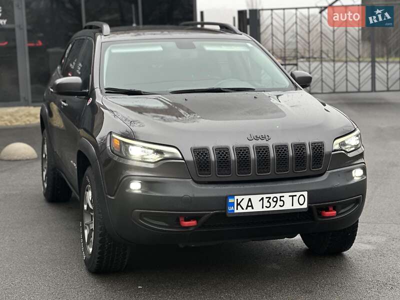 Внедорожник / Кроссовер Jeep Cherokee 2018 в Киеве