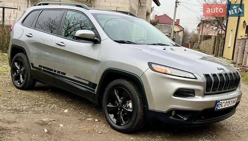 Позашляховик / Кросовер Jeep Cherokee 2015 в Дрогобичі