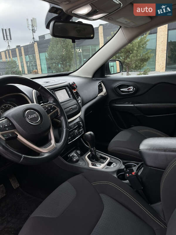 Внедорожник / Кроссовер Jeep Cherokee 2015 в Хмельницком фото 11 Внедорожник / Кроссовер Jeep Cherokee 2015 в Хмельницком